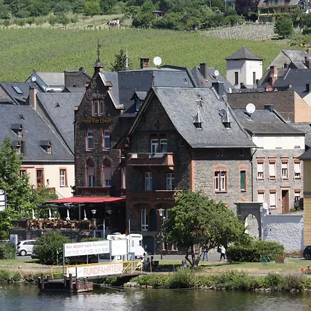 Hotel Vier Loewen 2*