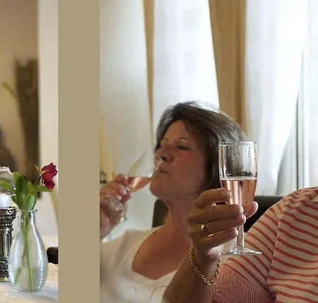 Vier Loewen 호텔 트라벤트라바흐