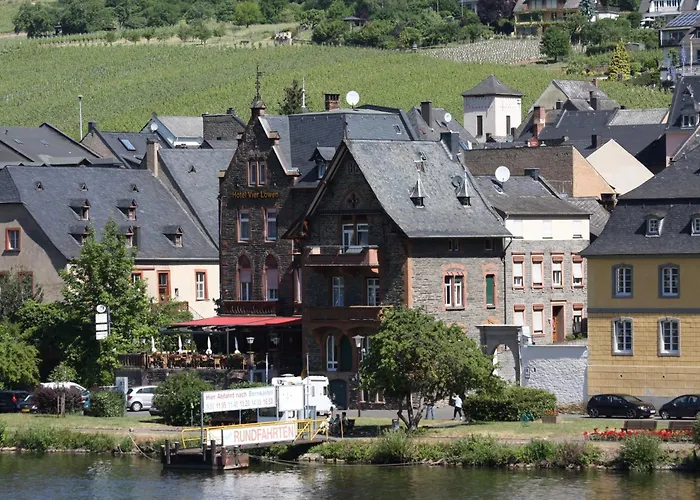 Hotel Vier Loewen 2*