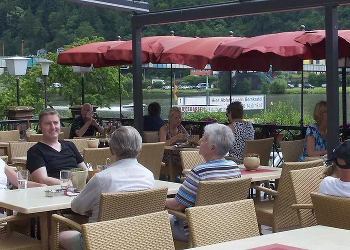 Vier Loewen Hotel 2*